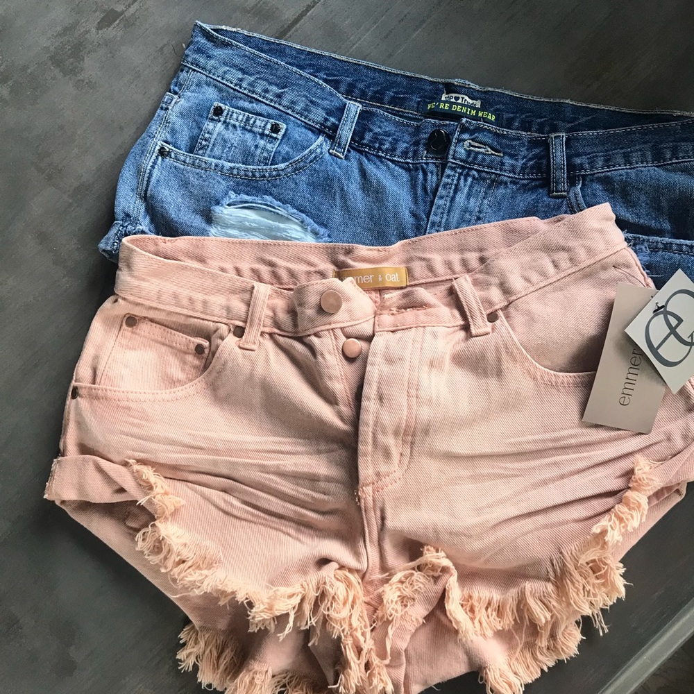 Emma & Oat light peach shorts